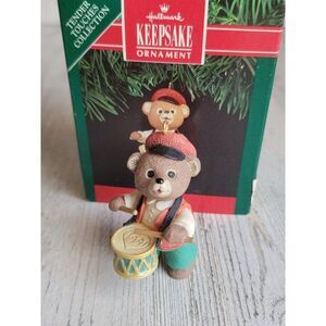 Hallmark 1991 Fanfare bear ornament Xmas Drummer Boy